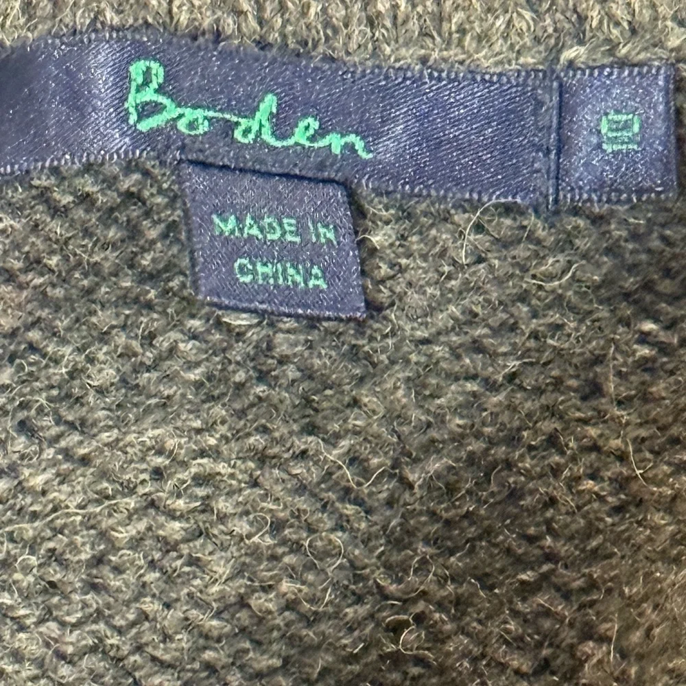 Boden Gray Blue Wool Button Up Sweater with Felted Flowers round collar, size 10